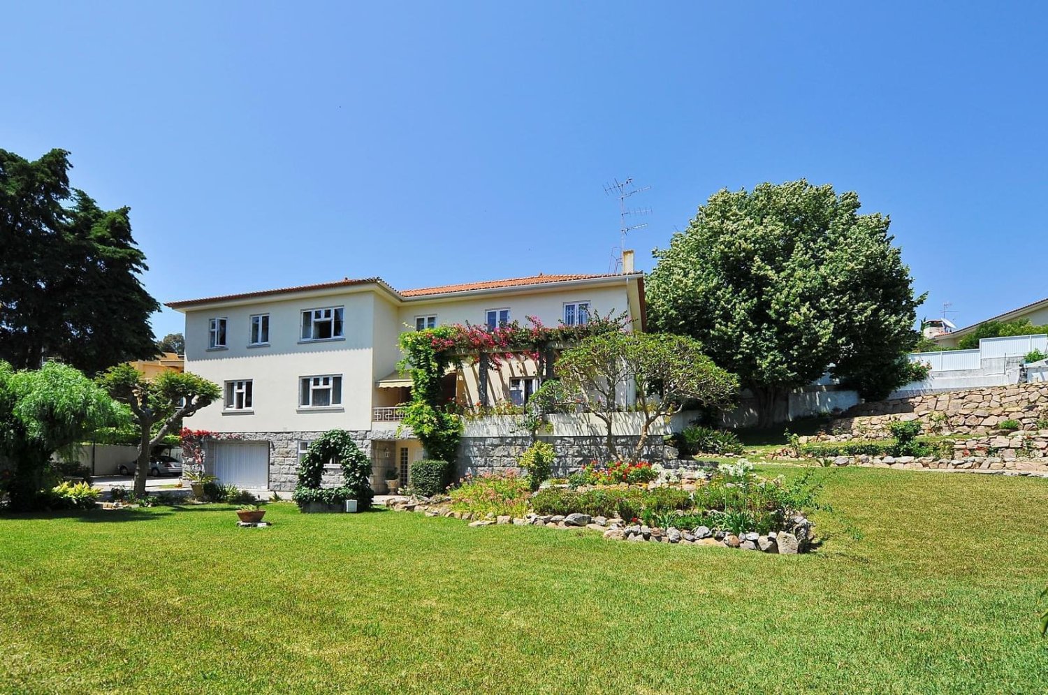 7 bedrooms Villa in Oeiras, Portugal No. 160603