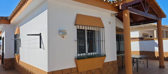 4 bedrooms House in La Barrosa, Spain No. 143988 2