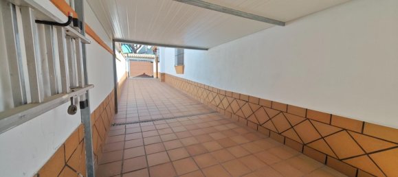 4 bedrooms House in La Barrosa, Spain No. 143988 9