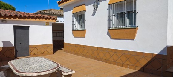 4 bedrooms House in La Barrosa, Spain No. 143988 7