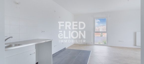 2 bedrooms Apartment in Champigny-sur-Marne, France No. 163150 2