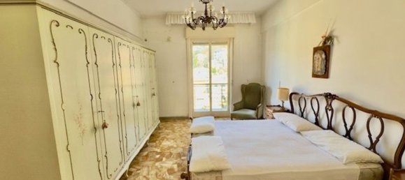 Apartamento de 6 habitaciónes en Genoa, Italy No. 35851 6