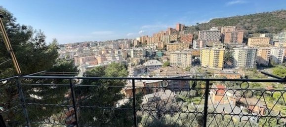 Apartamento de 6 habitaciónes en Genoa, Italy No. 35851 12