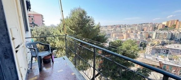 Apartamento de 6 habitaciónes en Genoa, Italy No. 35851 2