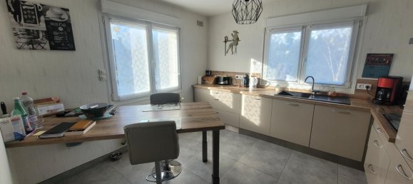 4 bedrooms House in Locmine, France No. 202304 3