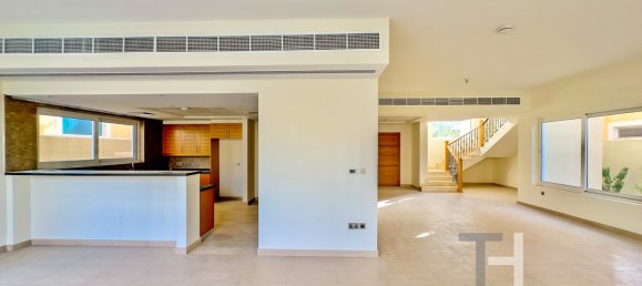 4 bedrooms Villa in Jumeirah Park, UAE No. 28460 4