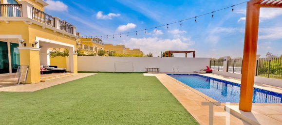 4 bedrooms Villa in Jumeirah Park, UAE No. 28460 10