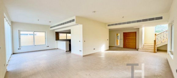 4 bedrooms Villa in Jumeirah Park, UAE No. 28460 3