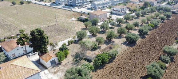 Terreno en Giulianova, Italy 900 m² No. 74320 13