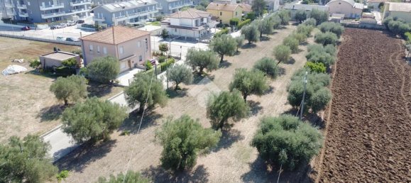 Terreno en Giulianova, Italy 900 m² No. 74320 11