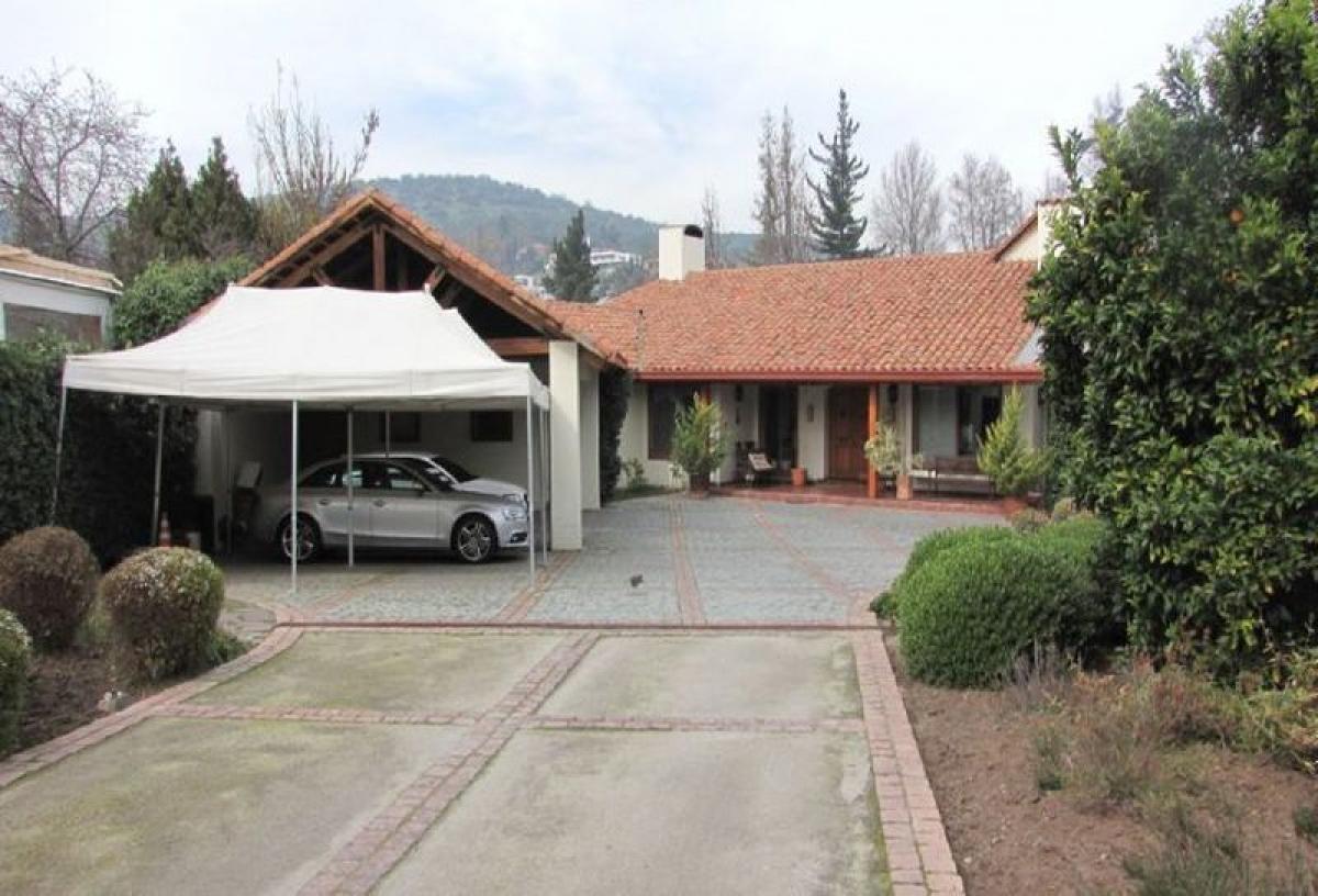 5 bedrooms House in Santiago, Chile No. 3458