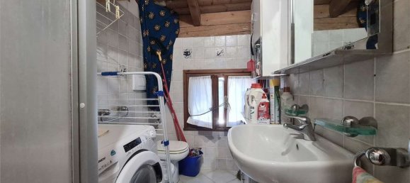 5 rooms Apartment in Modena, Italy No. 213432 26