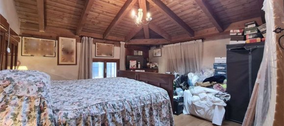 5 rooms Apartment in Modena, Italy No. 213432 22