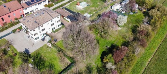 5 rooms Apartment in Modena, Italy No. 213432 42