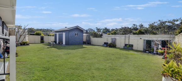 4 bedrooms House in Wauchope, Australia No. 450 17