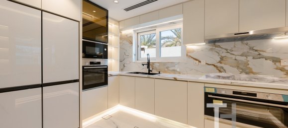 Villa T5 em Jumeirah Park, UAE N.º 94287 9