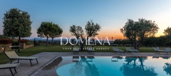 Villa de 18 habitaciónes en Tuoro sul Trasimeno, Italy No. 54202 15