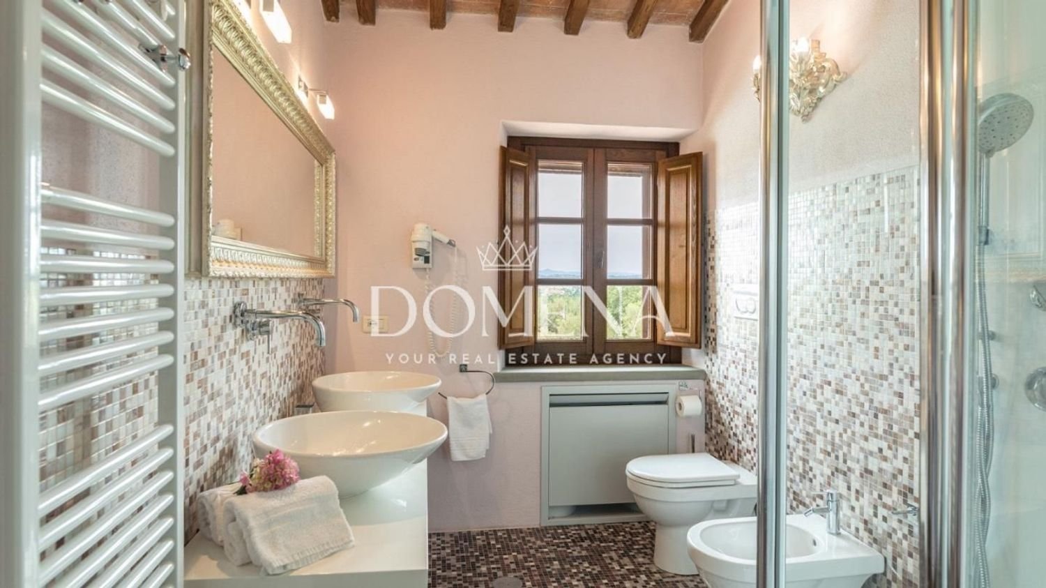 Villa de 18 habitaciónes en Tuoro sul Trasimeno, Italy No. 54202