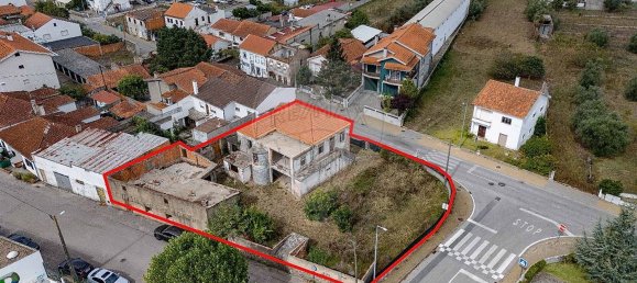 Дом с 5 спальнями в Лозан, Португалия № 174423 2