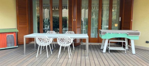 5 rooms Apartment in Monza, Italy No. 34151 6