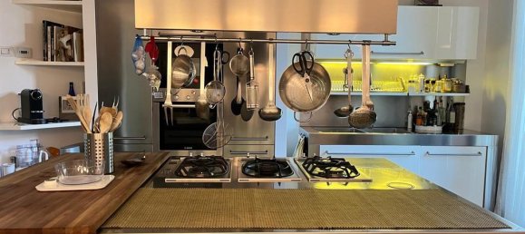 5 rooms Apartment in Monza, Italy No. 34151 17