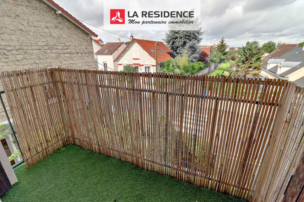 2 غرف نوم شقة في Poissy, France رقم 180219