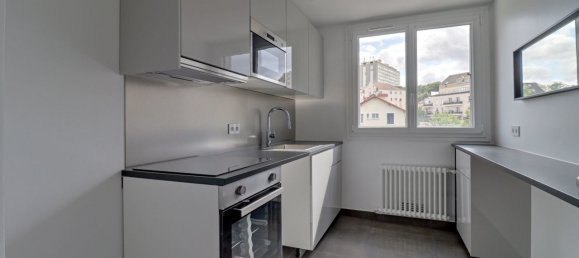 2 غرف نوم شقة في Poissy, France رقم 180219 5