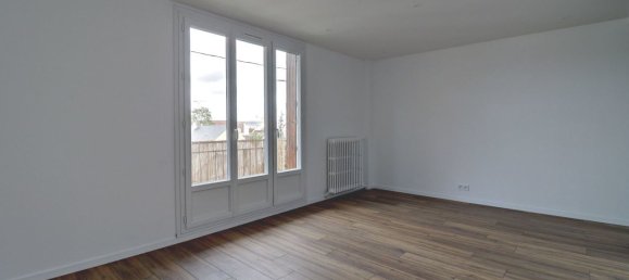 2 غرف نوم شقة في Poissy, France رقم 180219 4