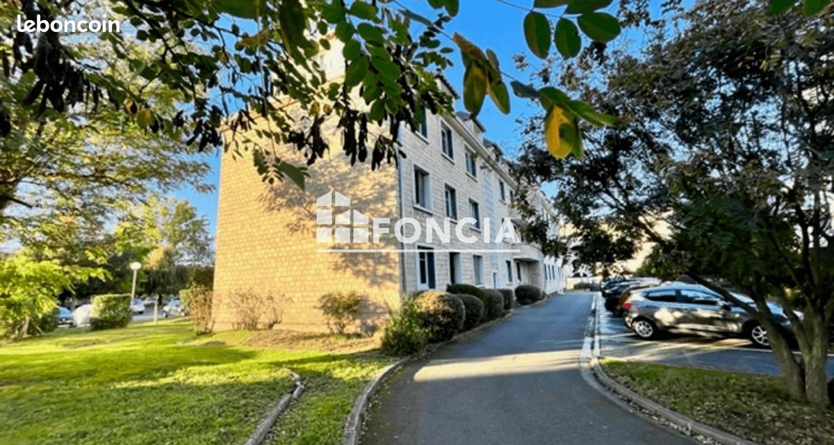 3 bedrooms Apartment in Poissy, France No. 168675