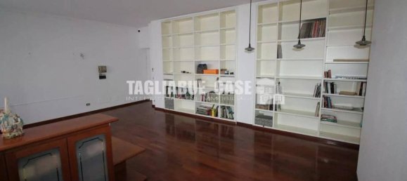 4 rooms Apartment in Cusano Milanino, Italy No. 72146 5