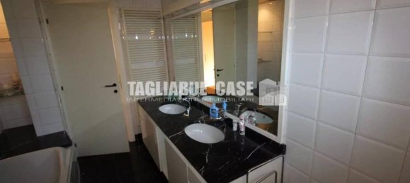4 rooms Apartment in Cusano Milanino, Italy No. 72146 33