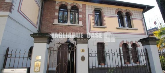 4 rooms Apartment in Cusano Milanino, Italy No. 72146 39