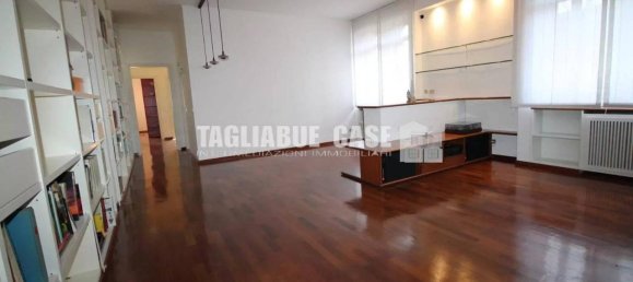 4 rooms Apartment in Cusano Milanino, Italy No. 72146 8