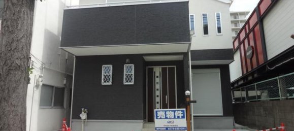 Дом с 4 спальнями в Хёго, Япония № 3207 2