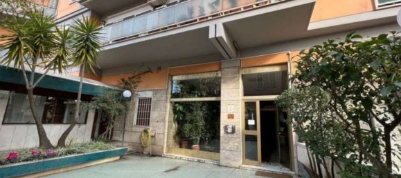 5 rooms Apartment in Rome, Italy No. 268682 4