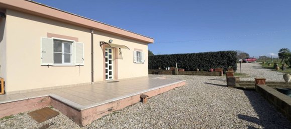 Villa de 6 habitaciónes en Tarquinia, Italy No. 152255 5