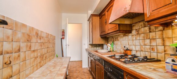 2 Schlafzimmer Wohnung in Courbevoie, France, Nr. 150900 8