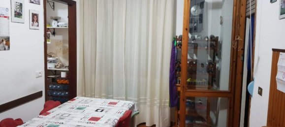 Квартира с 5 комнатами в Каррара, Италия № 195688 4