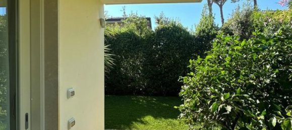 5-Zimmer Villa in Forte dei Marmi, Italy, Nr. 188640 2