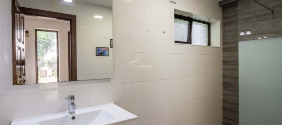 8 bedrooms Villa in Cascais, Portugal No. 119085 50