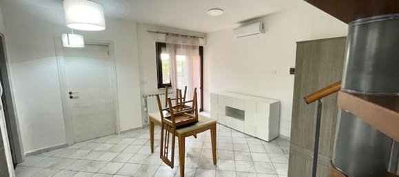 Dúplex de 3 dormitorios en Rome, Italy No. 335066 2