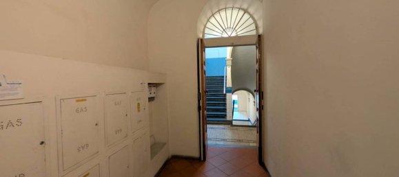 2 bedrooms Apartment in Florence, Italy No. 265773 16