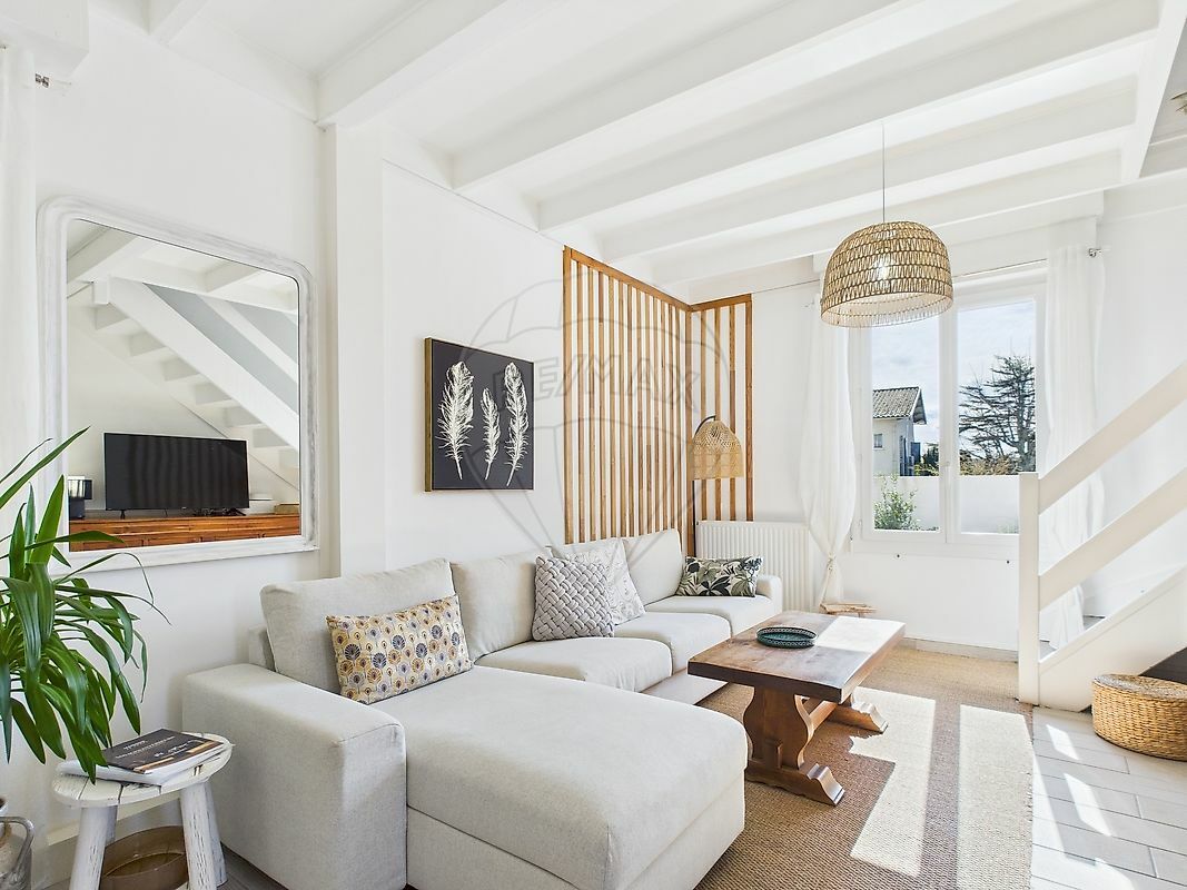 4 chambres Maison à Charente-Maritime, France No. 357444