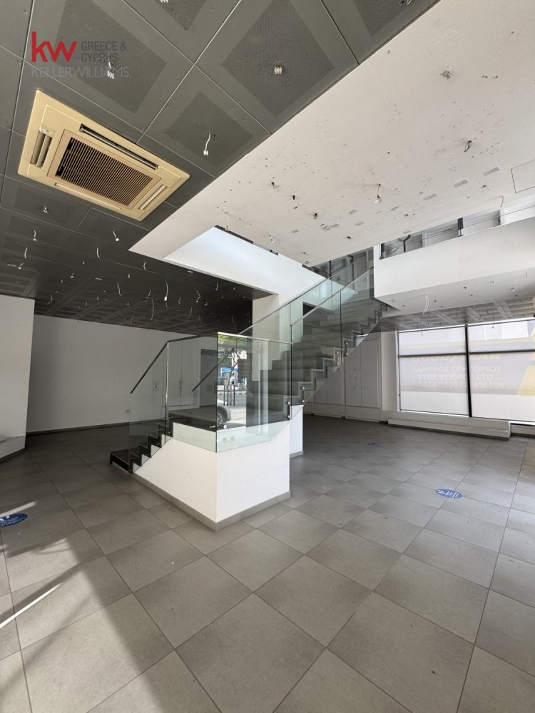 Loja em Nicosia, Cyprus 240 m² N.º 26964