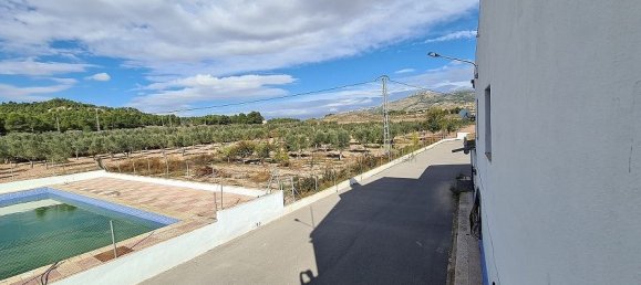 4 Schlafzimmer Haus in Sax, Spain, Nr. 90429 8