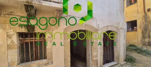 85m² Building in Syracuse, Italy No. 353439 2