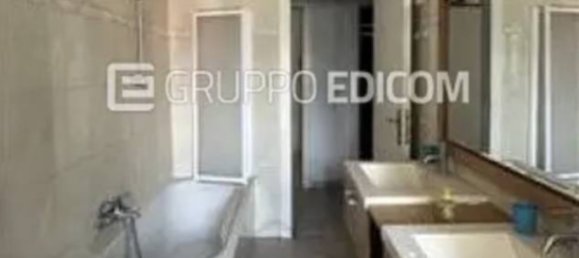 2 bedrooms Apartment in Legnano, Italy No. 260230 4