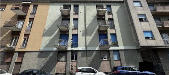 2 bedrooms Apartment in Legnano, Italy No. 260230 3