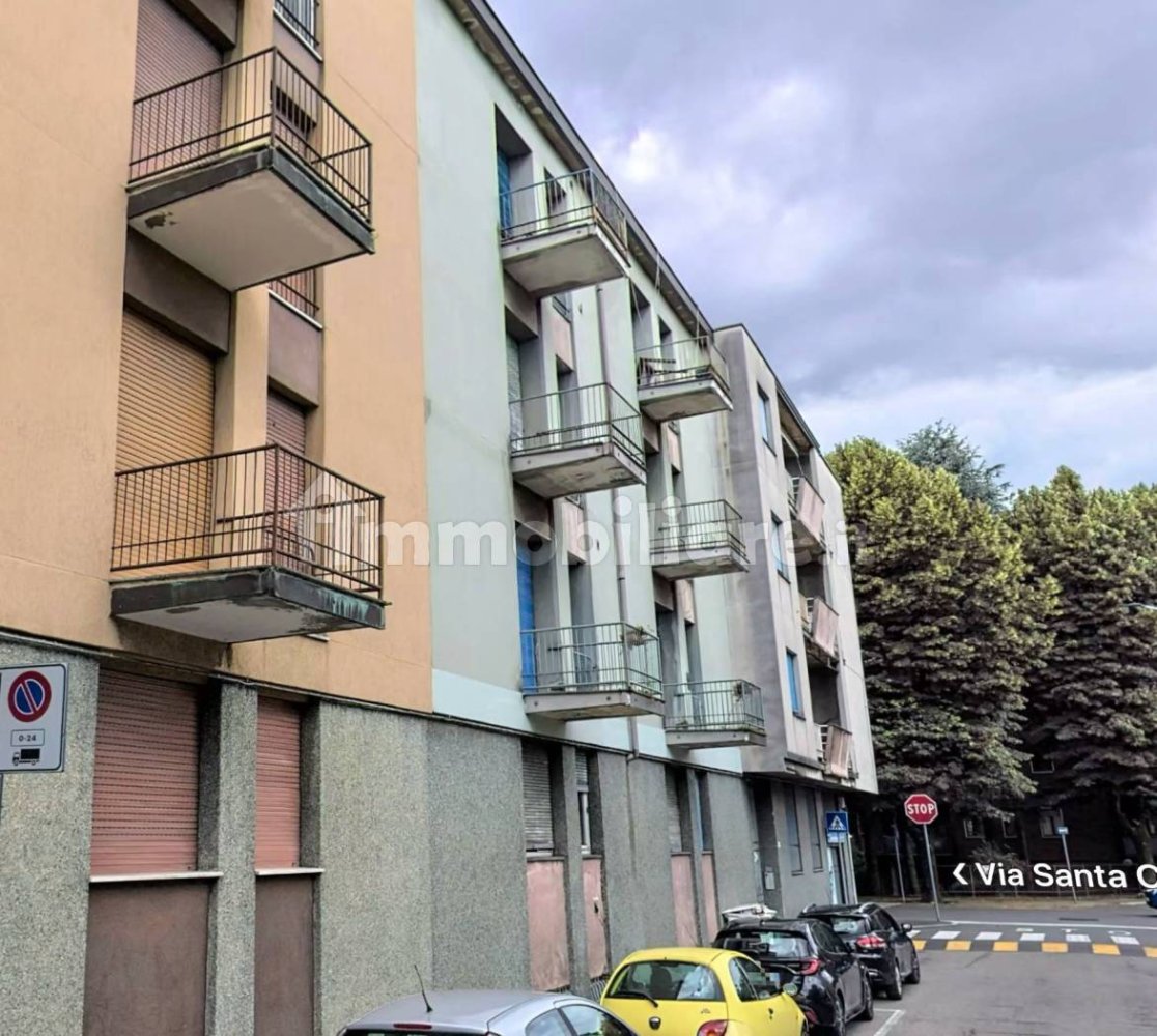 2 bedrooms Apartment in Legnano, Italy No. 260230