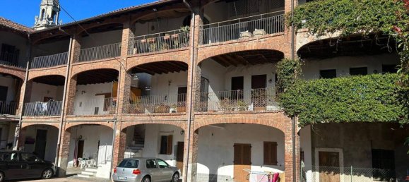 2-salle Appartement à Lomazzo, Italy No. 171647 4